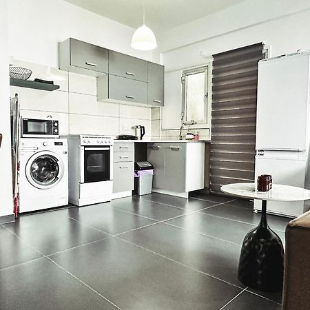 Home Away One Bedroom Apartment In Нікосія Екстер'єр фото