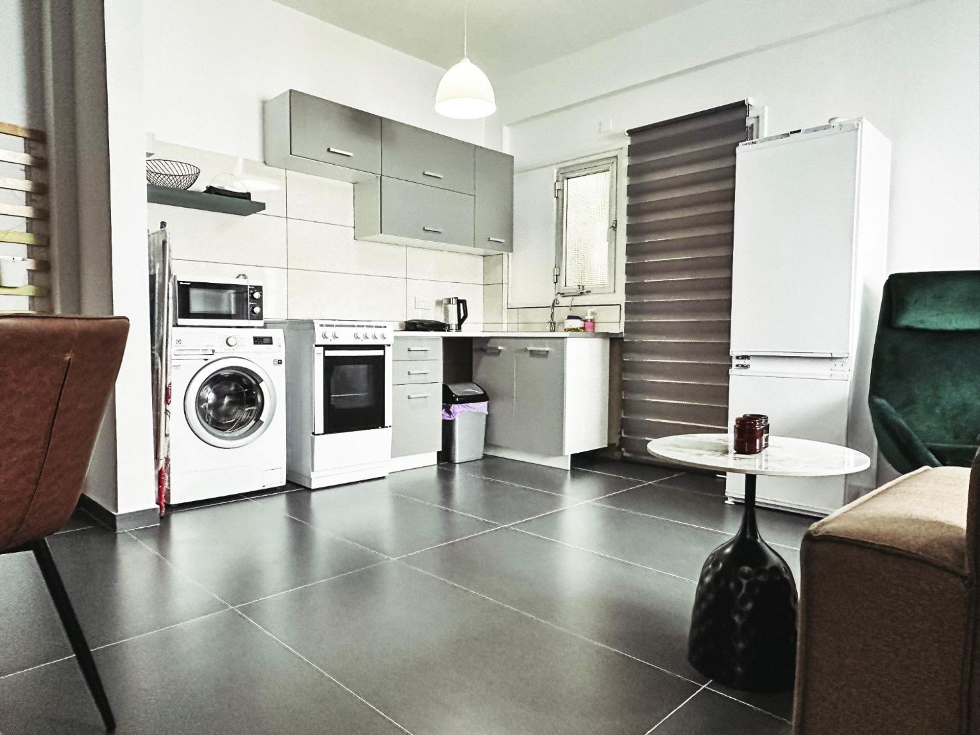 Home Away One Bedroom Apartment In Нікосія Екстер'єр фото